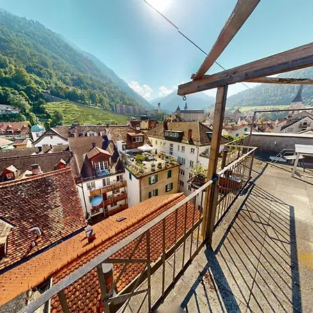 Solution-grischun - Altstadtwohnung - Zentral - Boxspringbett - Dachterrasse - Kaffe&tee Appartamento *