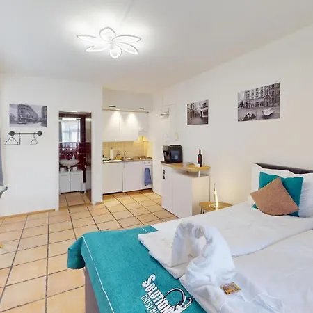 Solution-grischun - Altstadtwohnung - Zentral - Boxspringbett - Dachterrasse - Kaffe&tee Appartamento Coira